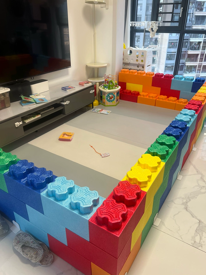 Rainbow building block fence